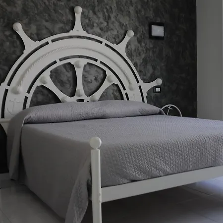 Badinomare Oda ve Kahvaltı 3*